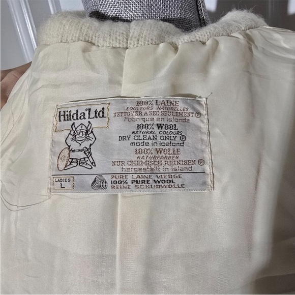 Icelandic Wool Cream Coat - Picture 5 of 5